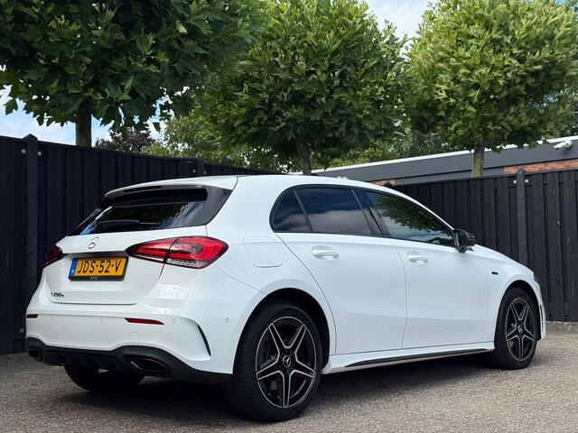 Mercedes-Benz A-KLASSE 250 e AMG Line