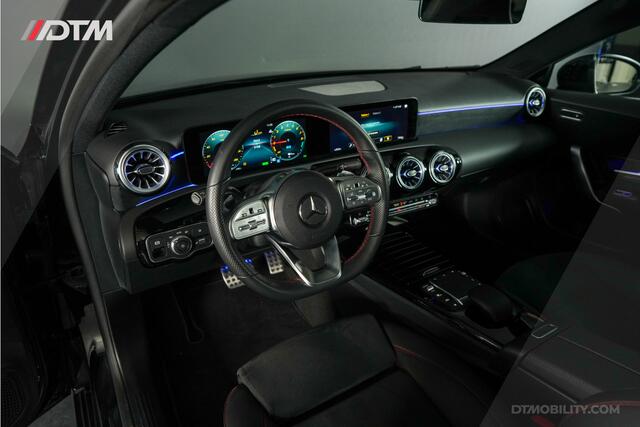 Mercedes-Benz A-KLASSE 250e AMG Night | Pano | Sfeer