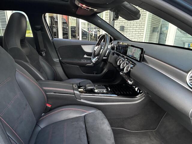 Mercedes-Benz A-KLASSE 180 Business Solution AMG | Panoramadak | Memory | Stoelverwarming