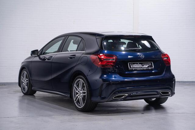 Mercedes-Benz A-KLASSE 180 d Business Solution AMG Camera Led koplampen Apple Carplay Rijklaar