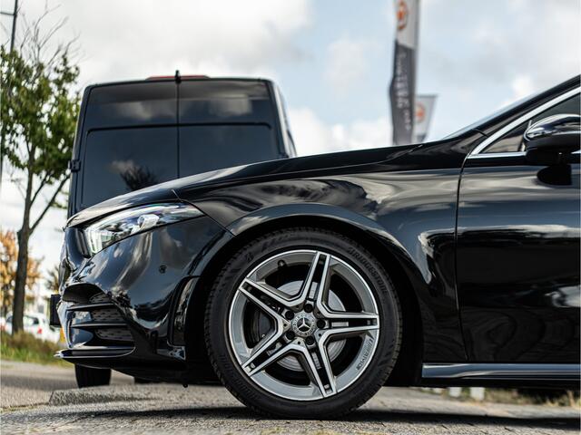 Mercedes-Benz A-KLASSE 180 Business Solution AMG PANO CAMERA HIGH PERF LED WIDESCREEN