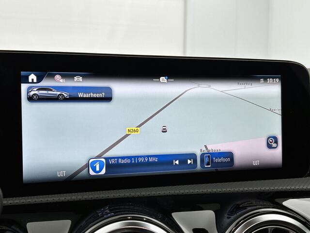 Mercedes-Benz A-KLASSE 180 Business Solution AMG | Nightpakket | Antidiefstalpakket URBAN GUARD PLUS | Panoramaschuifdak | Multibeam LED | Smartphone-integratie | Stoelverwarming voor |