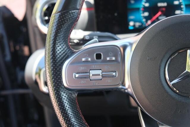 Mercedes-Benz A-KLASSE 200 163pk Aut. Business Solution AMG | Navi | Climate | Cruise | Camera | Stoelverwarming | PDC