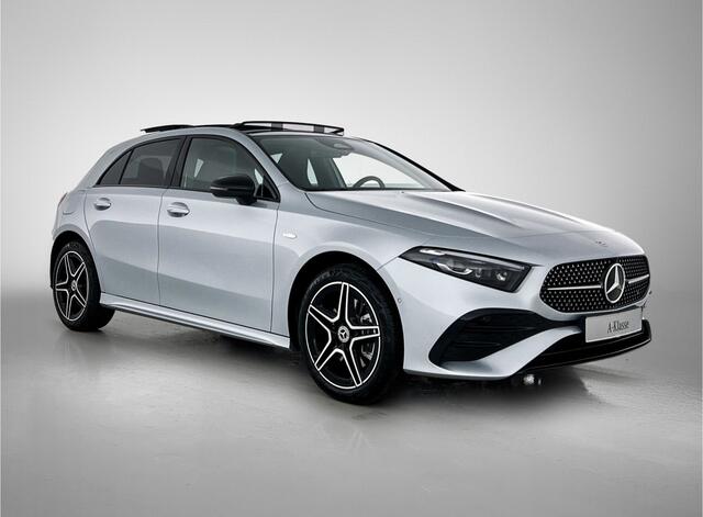 Mercedes-Benz A-KLASSE 250 e Business Solution AMG | Nightpakket | Parkeerpakket met achteruitrijcamera | KEYLESS GO | Spiegelpakket | EASY PACK achterklep | Extra USB-poorten | Sfeerverlichting | MULTIBEAM LED |