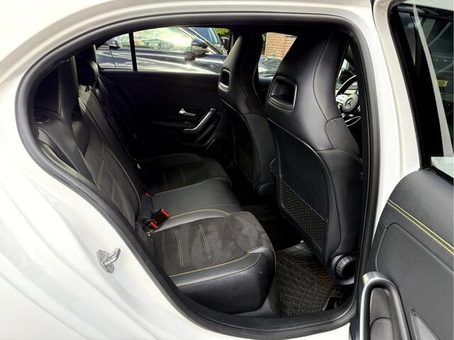 Mercedes-Benz A-KLASSE 200 Amg Line Premium Plus Panoramadak, 19'Lmv, Chameleon voorruit