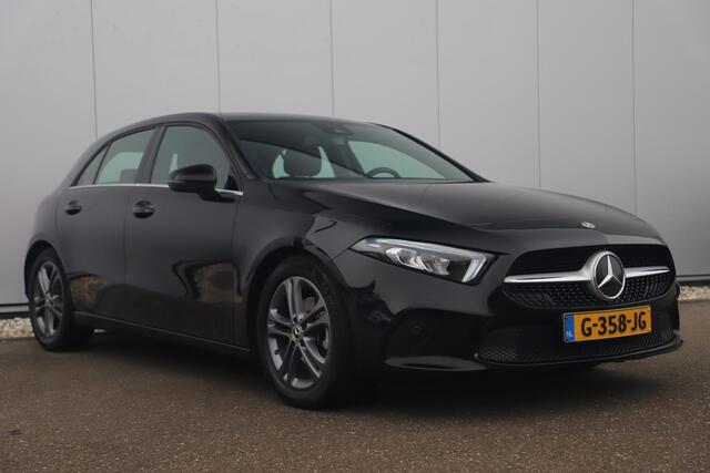 Mercedes-Benz A-KLASSE 160 Advantage Widescreen Full LED Sportstoelen Navigatie Camera Clima Cruise Carplay android 17 inch LMV Lane Assist Parkeersensor