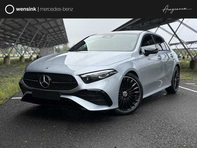 Mercedes-Benz A-KLASSE 180 Business Solution AMG | Night | Panoramaschuifdak | Achteruitrijcamera | Sfeerverlichting | MULTIBEAM LED | 19 inch AMG-velgen |