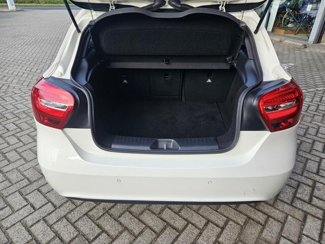 Mercedes-Benz A-KLASSE 180 Ambition | Navi | Panodak