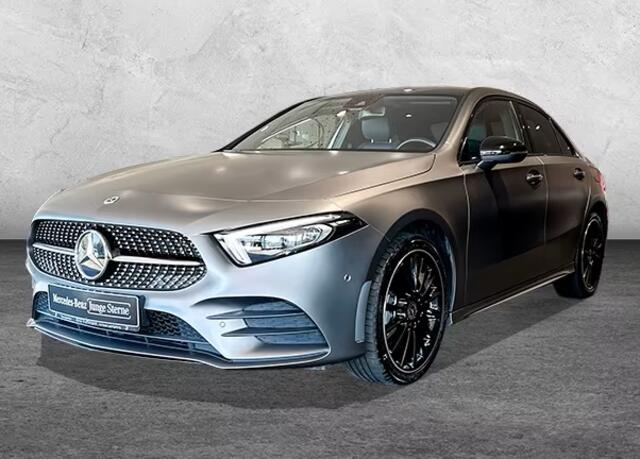 Mercedes-Benz A-KLASSE 250 e AMG ** LED, MBUX+, MAGNO GRAU, PANORAMA, 19-inch LMV, NIGHT, DODE HOEK ** 1e EIG - UNFALLFREI ** ** INFORMEER OOK NAAR ONZE AANTREKKELIJKE FINANCIAL-LEASE TARIEVEN **