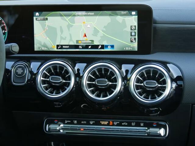 Mercedes-Benz A-KLASSE 250e AMG ** LED, MBUX+, LEDER, DISTR, PANO, 2 zone AIRCO, 19-inch LMV, HuD, ** 1e EIG - UNFALLFREI ** ** INFORMEER OOK NAAR ONZE AANTREKKELIJKE FINANCIAL-LEASE TARIEVEN **