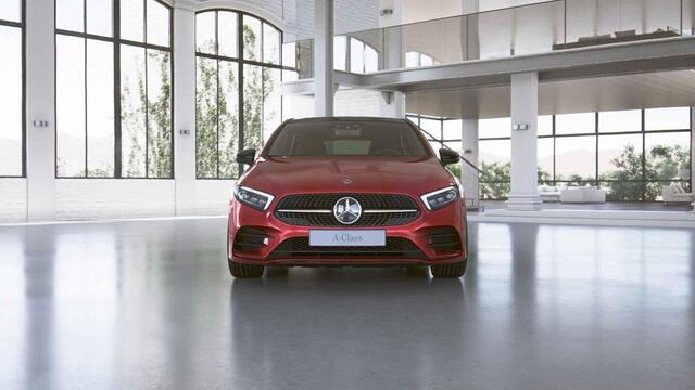 Mercedes-Benz A-KLASSE 250 e Business Solution AMG Limited | Night | Panoramadak | Multibeam | Rijassistentiepakket Plus |