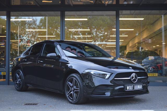 Mercedes-Benz A-KLASSE 250 e AMG Led Panorama Memory Distronic Head-Up Camera Night Pdc