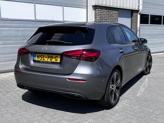 Mercedes-Benz A-KLASSE 180 Star Edition Luxury | Panoramadak | Night Pakket | Dodehoekassistent | Sfeerverlichting | Stoelverwarming | Parkeersensoren | Achteruitrijcamera | Elektrisch Inklapbare Buitenspiegels