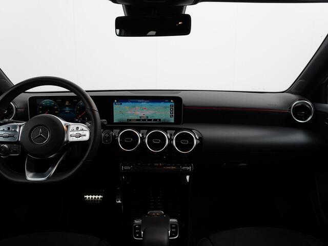 Mercedes-Benz A-KLASSE A180 AMG