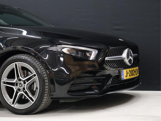 Mercedes-Benz A-KLASSE 200 AMG Sport [SFEER, SCHUIFKANTELDAK, CAMERA, PDC 360, MEMORY SEATS, STOELVERWARMING, CRUISE CONTROL, FLIPPERS, NAVIGATIE, NIEUWSTAAT]