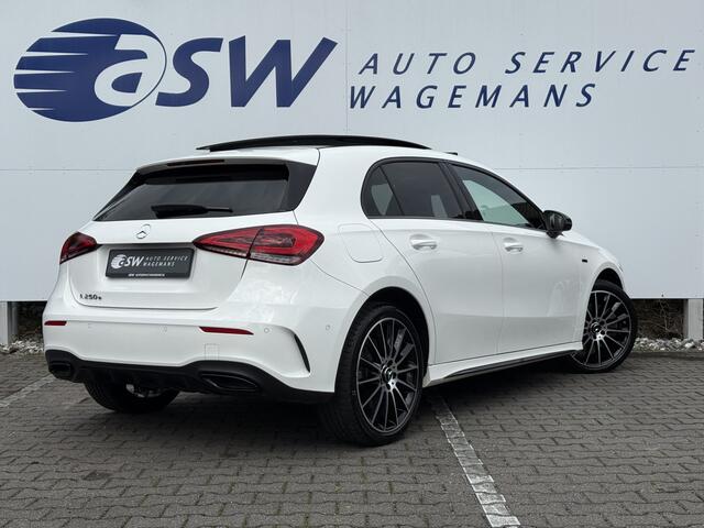 Mercedes-Benz A-KLASSE 250 e Business Solution AMG Limited | Pano | Ambient Light | Camera | LED | MBUX | 19 inch
