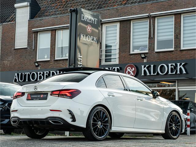 Mercedes-Benz A-KLASSE 180 Premium Plus AMG PANO MEMORY STOEL CAMERA 19 INCH WIDESCREEN NIGHT PAKKET BOMVOL!!