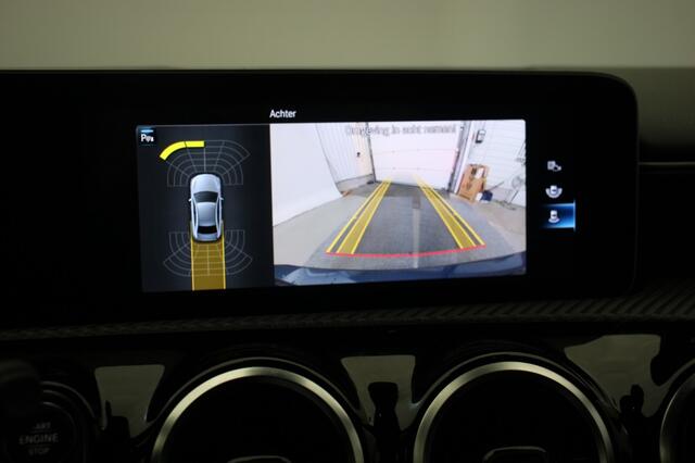 Mercedes-Benz A-KLASSE Sedan 180 Business Solution Automaat - Navi, Camera, Half Leer, Stoelverw.