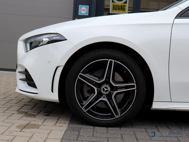 Mercedes-Benz A-KLASSE 250 e AMG | 8G Aut | MBUX High End | Night | Pano | Thermatic | Apple Car Play/Android Auto | Ambiente Light | Sound System | Model 2023