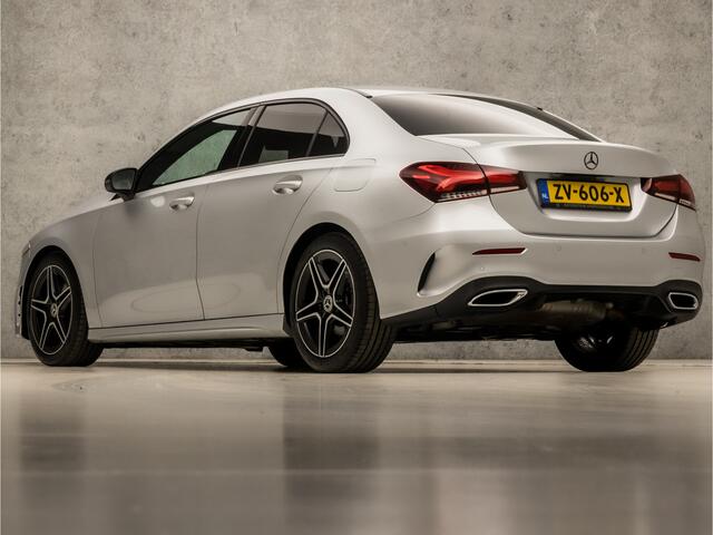 Mercedes-Benz A-KLASSE 200 AMG Sport Automaat 164Pk (GROOT NAVI, APPLE CARPLAY, CAMERA, STOELVERWARMING, CLIMATE, SPORTSTOELEN, NIEWE APK, NIEUWSTAAT)