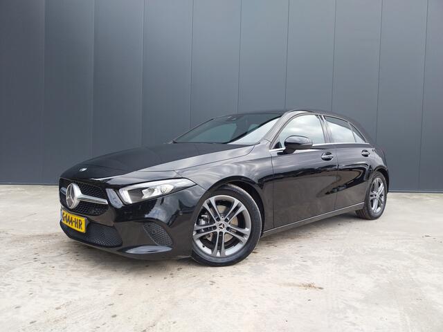 Mercedes-Benz A-KLASSE 180 d AUTOMAAT 1e EIGENAAR WIDESCREEN CAMERA PARK ASSIST HALF LEER LED NAVI CRUISE ECC