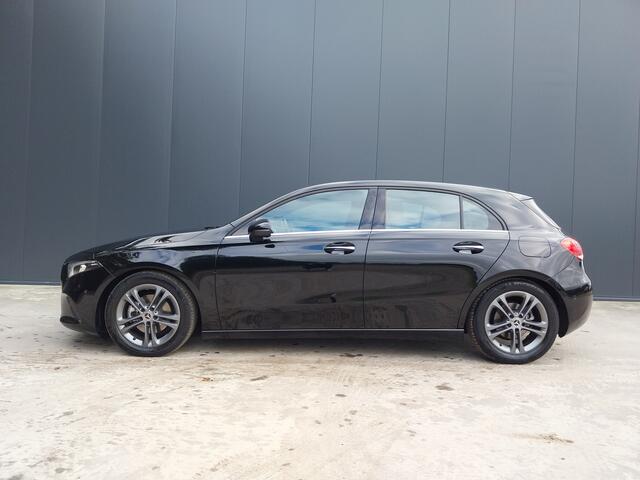 Mercedes-Benz A-KLASSE 180 d AUTOMAAT 1e EIGENAAR WIDESCREEN CAMERA PARK ASSIST HALF LEER LED NAVI CRUISE ECC