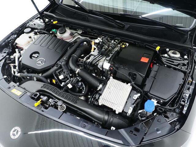 Mercedes-Benz A-KLASSE 250 e Panamericana | Nieuw Model | Widescreen | Zwarte Hemel | Camera | Cruise | Carplay