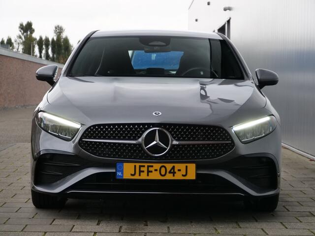 Mercedes-Benz A-KLASSE 200 AMG Line Mild Hybrid 163 Pk Automaat Navigatie / Camera / Trekhaak / Stoelverwarming