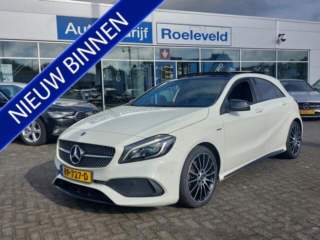 Mercedes-Benz A-KLASSE 180 122pk AMG Sport Edition | Origineel NL | Navi | Cruise | Led Koplampen | Panorama Schuifdak | Leder+Alcantara | Bluetooth Carkit+Streaming | Licht+Regensensor | Privacy Glass | 18''lm