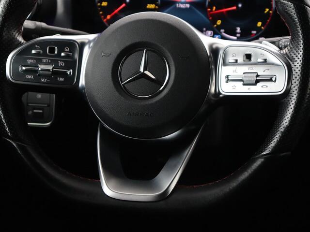 Mercedes-Benz A-KLASSE 180 AMG | Panoramadak | Matrix LED | Sfeerverlichting | Keyless | Camera | Carplay | Leder/Alcantara | Memory | Keyless | Widescreen |