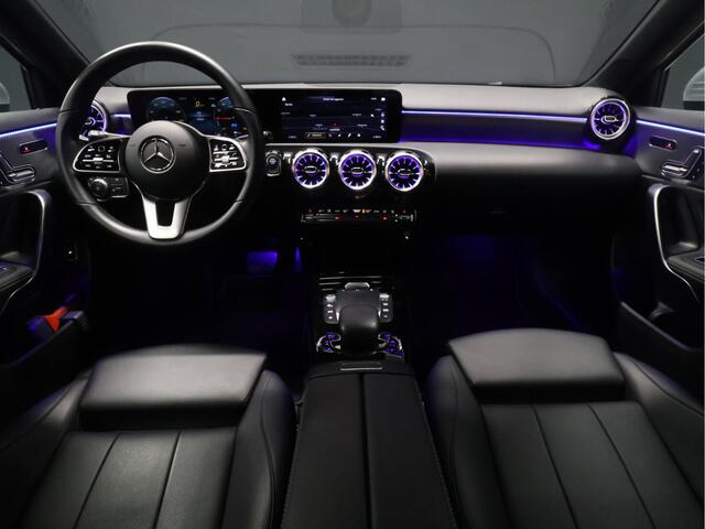 Mercedes-Benz A-KLASSE 250 e Business Solution Luxury Limited [SCHUIFKANTELDAK, MEMORY SEATS, APPLE CARPLAY, ANDROID, BURMESTER SOUND, CAMERA, VOL LEDER, CRUISE, CLIMATE, NIEUWSTAAT]