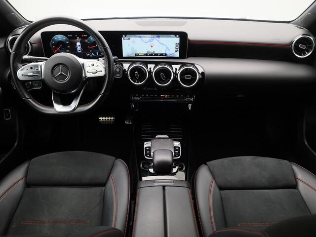 Mercedes-Benz A-KLASSE 200 Automaat AMG Business Solution | CAMERA | STOELVERWARMING