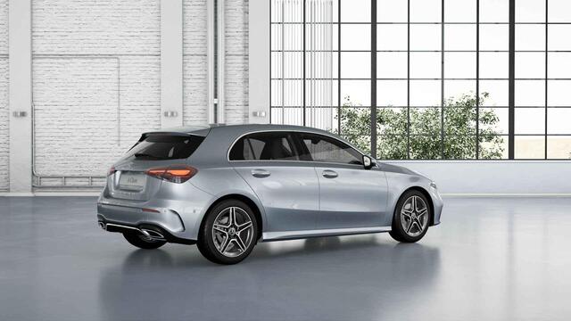 Mercedes-Benz A-KLASSE 180 Business Solution AMG | Panoramaschuifdak | Achteruitrijcamera | Nightpakket | MULTIBEAM LED | Stoelverwarming |