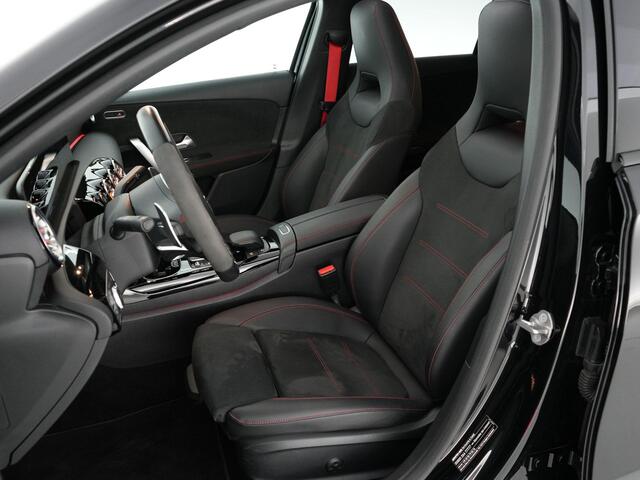 Mercedes-Benz A-KLASSE 45S AMG 420pk 4MATIC+ Premium Plus |Aero pakket|panoramadak|Burmester|memory|Apple Carplay|stoelverwarming|ambient light|draadloos laden|achteruitrijcamera|