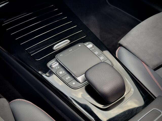 Mercedes-Benz A-KLASSE 180 ACTIE! BETAAL NU 13450 50/50 GRATIS RENTEVRIJ FINANCIEREN