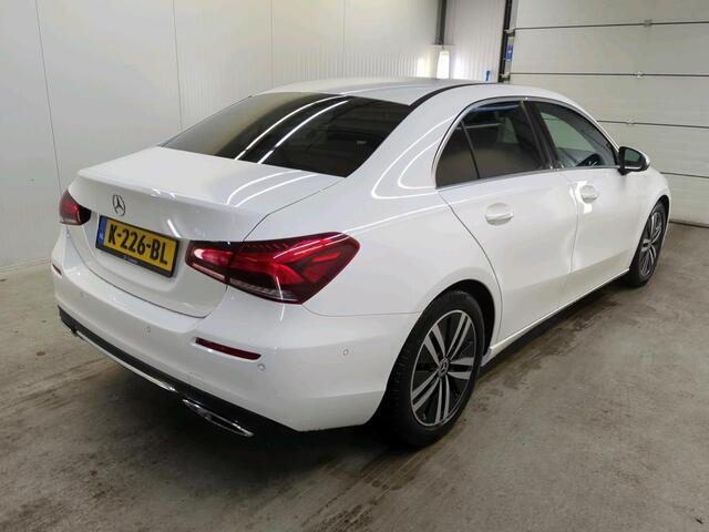 Mercedes-Benz A-KLASSE 180 Luxury Line | Navi | Camera | Trekhaak