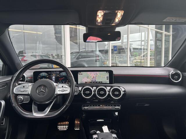 Mercedes-Benz A-KLASSE 200 Launch Edition Premium Plus | Panoramadak | Cruise Control | Navigatie
