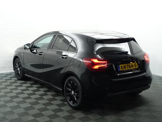 Mercedes-Benz A-KLASSE 130Pk AMG Night Edition- Xenon Led, Clima, Navigatie, Park Assist, Cruise