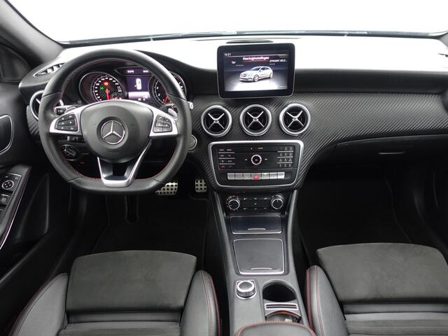Mercedes-Benz A-KLASSE AMG Night Edition Aut- Panoramadak, Dynamic Select, Carbon, Xenon Led, Sport Interieur