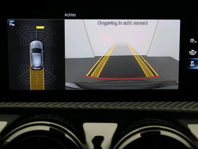 Mercedes-Benz A-KLASSE 180 Business Solution Ledkoplampen | Stoelverwarming | Achteruitrijcamera | Elektrisch inklapbare buitenspiegels | Apple CarPlay. Inclusief 24 maanden MB Certified garantie voor Europa.