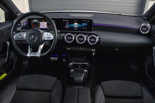 Mercedes-Benz A-KLASSE 250 e AMG Line PANO Burmester Sfeerverlichting Parkeerassistent