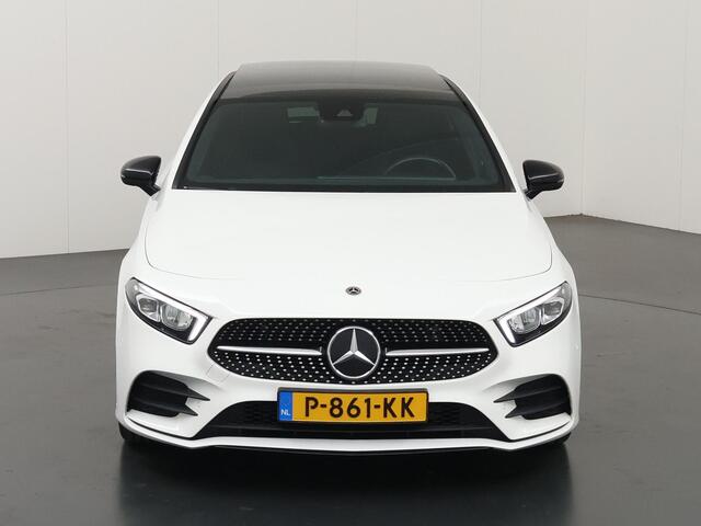Mercedes-Benz A-KLASSE 180 Business Solution AMG | Night | Panoramadak | Stoelverwarming | Sfeerverlichting |