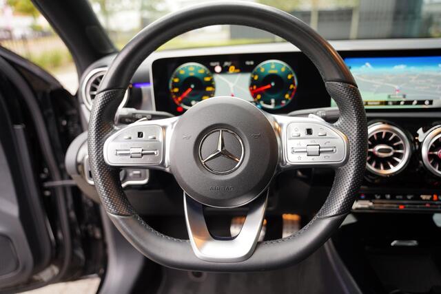 Mercedes-Benz A-KLASSE 220 Premium Plus AMG , Panorama, Leder, 360 Camera, 19 Inch, Adaptive