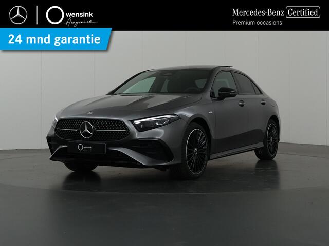 Mercedes-Benz A-KLASSE Limousine 250 e Business Solution AMG | Panoramadak | Night pakket | 19 Inch AMG | DAB+ | Trekhaak