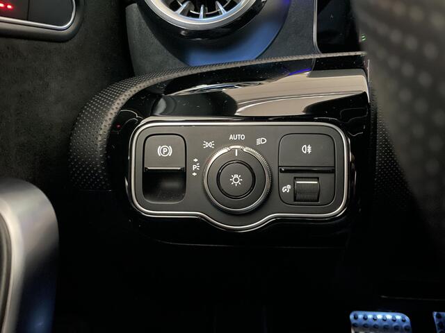 Mercedes-Benz A-KLASSE 250 e AMG Line | Distronic+ | Trekhaak | Night | Carplay