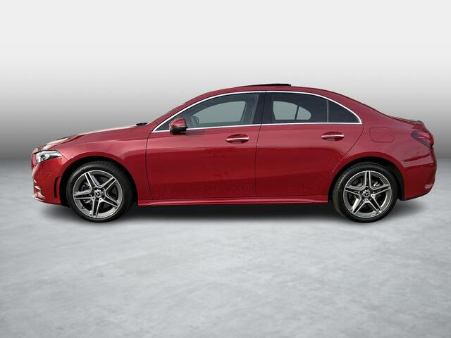 Mercedes-Benz A-KLASSE 250 e AMG Line Head-up display |Panoramadak |Keyless Entry |Distronic |Dodehoekassistent |Stoelverwarming |360 graden camera| Carplay