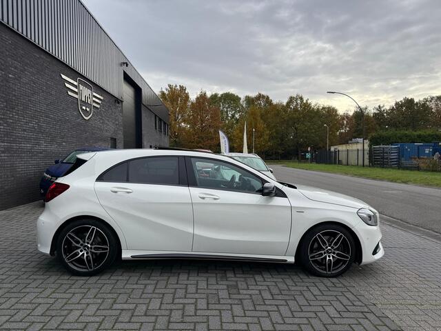 Mercedes-Benz A-KLASSE 250 Prestige | 2E EIGENAAR | 12MND GARANTIE | PANODAK | AUTOMAAT | CRUISE | CARPLAY | LMV | SFEERVERLICHTING |