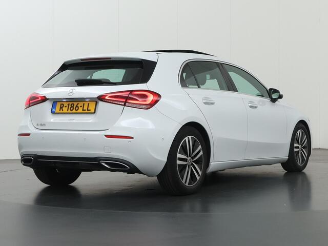 Mercedes-Benz A-KLASSE 180 Business Solution Luxury | Panoramadak | Memory | Multibeam | Keyless | Distronic |