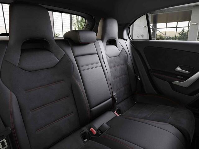 Mercedes-Benz A-KLASSE Hatchback 250 e Business Solution AMG