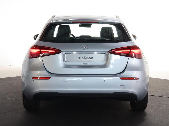 Mercedes-Benz A-KLASSE 180 Star Edition | Digitaal display | Achteruitrijcamera | Led-koplampen